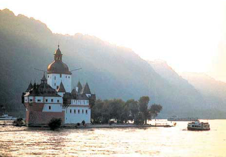 The Loreley Valley, Germany, Loreley Rock on the Rhine River, Pfalzgrafenstein